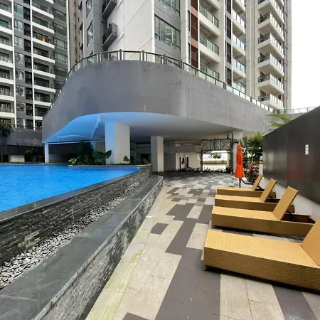 R&F Princess Cove Premium Homestay Famaily Johor Bahru Exterior photo