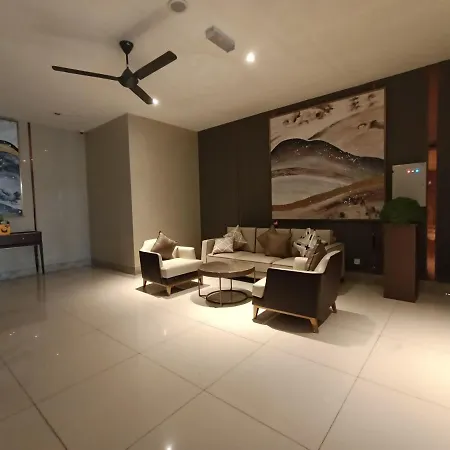 R&F Princess Cove Premium Homestay Famaily Johor Bahru Exterior photo